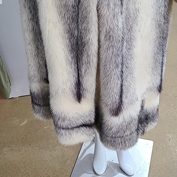 Genuine midi Fur coat - Picture 5 of 16